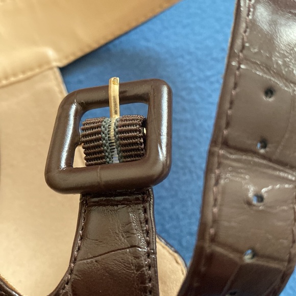 New very classic and elegant shoes with 4” heels by Unisa size 9 - Picture 8 of 16